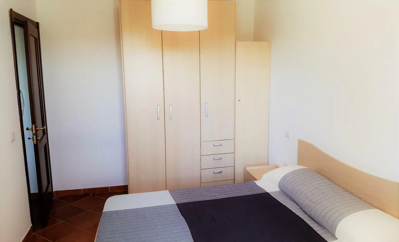 Апартаменты Casa Vacanza Porto Pino Сант'Анна-Аррези